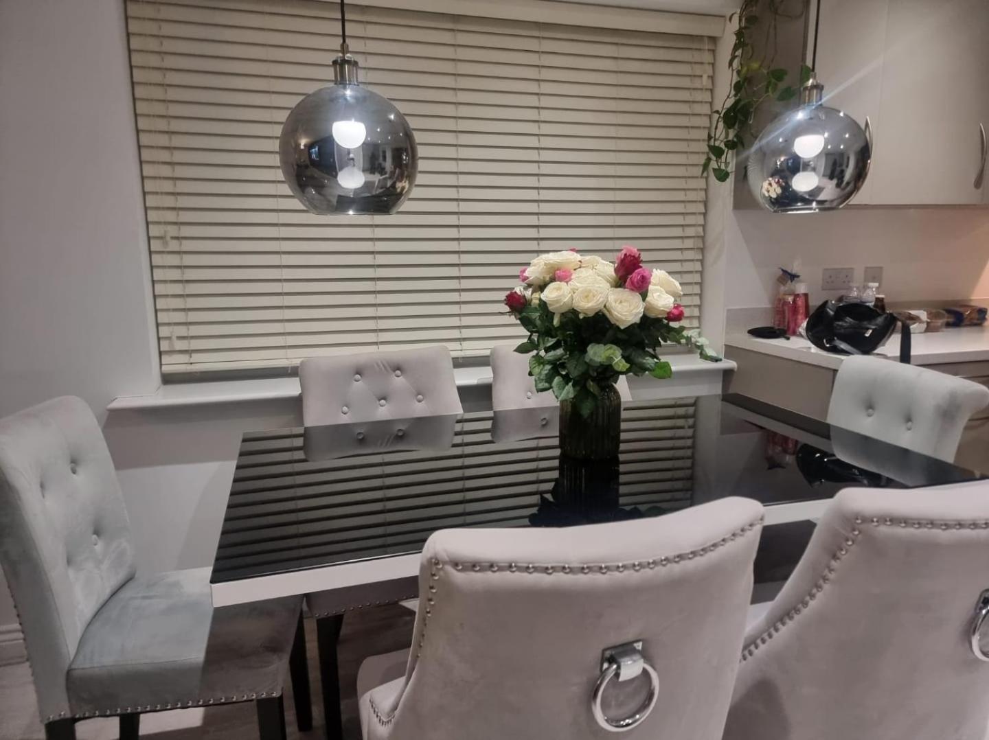 Bromley Common- Double Bedroom With En-Suite With Private Lounge In Shared Town House Dış mekan fotoğraf